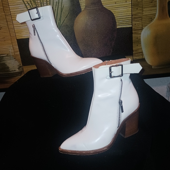 Ladies high heel ankle boots - Picture 2 of 12